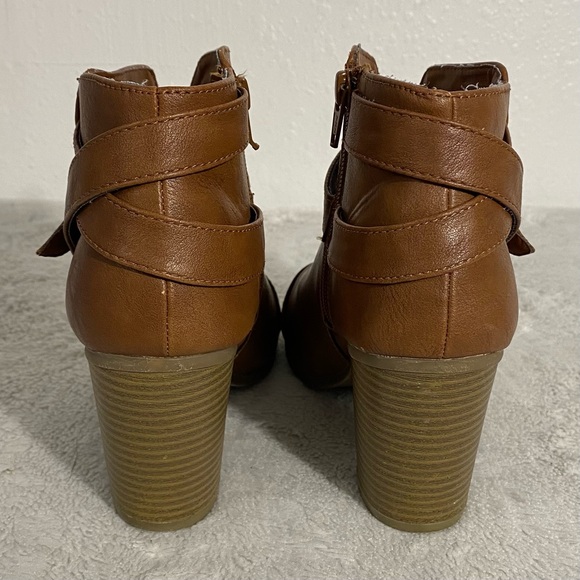 LC Lauren Conrad BonBon Cognac Brown Ankle Boots Size 8.5M - Picture 4 of 11